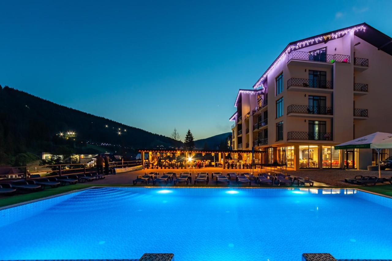 Gold Palace Wellness & Spa Bukovel Exterior photo