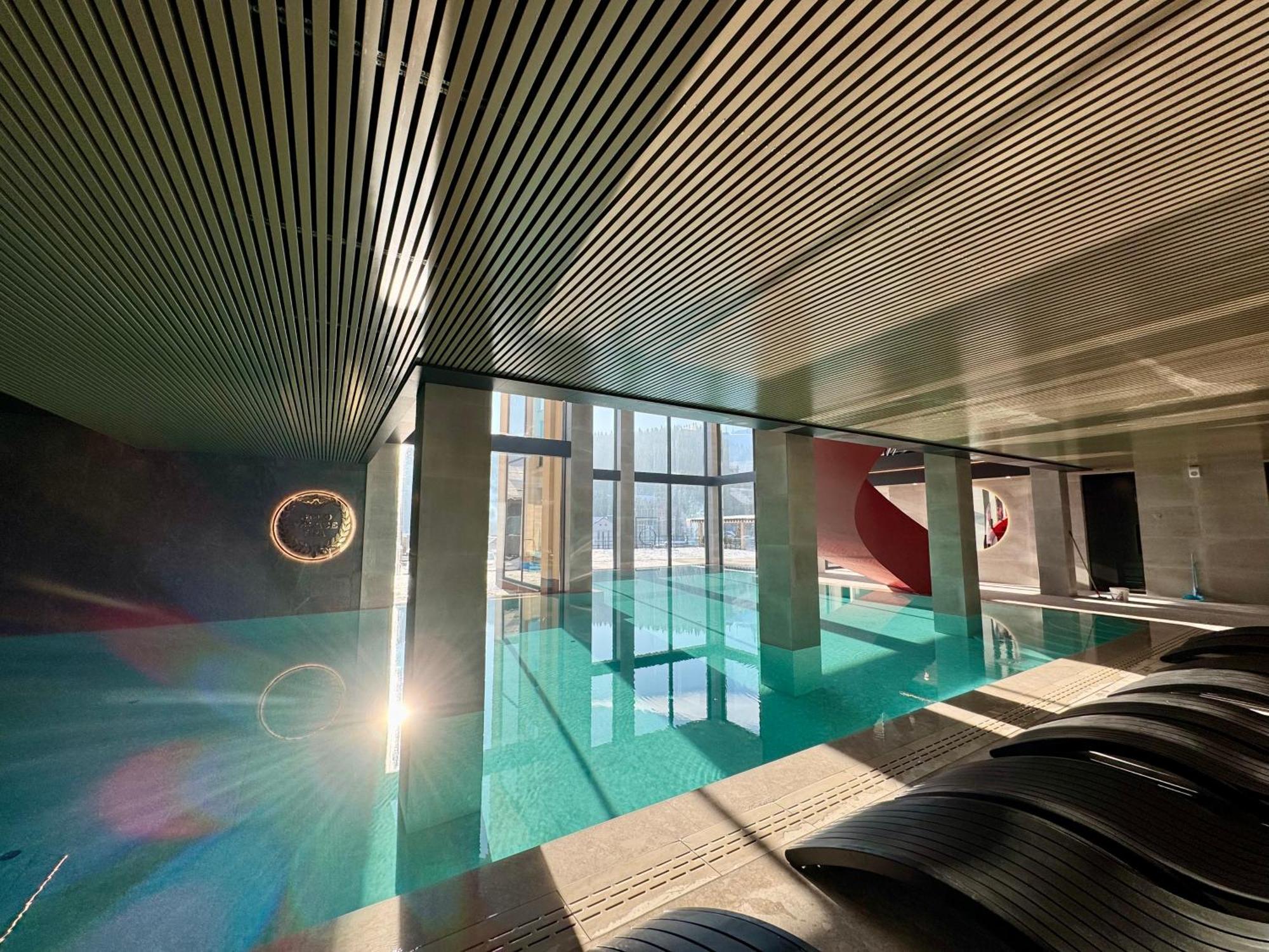 Gold Palace Wellness & Spa Bukovel Exterior photo